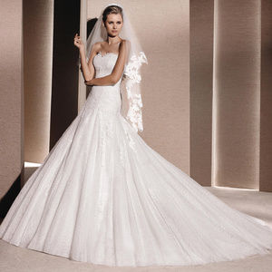 La Sposa by Pronovias Wedding Dress Rosal